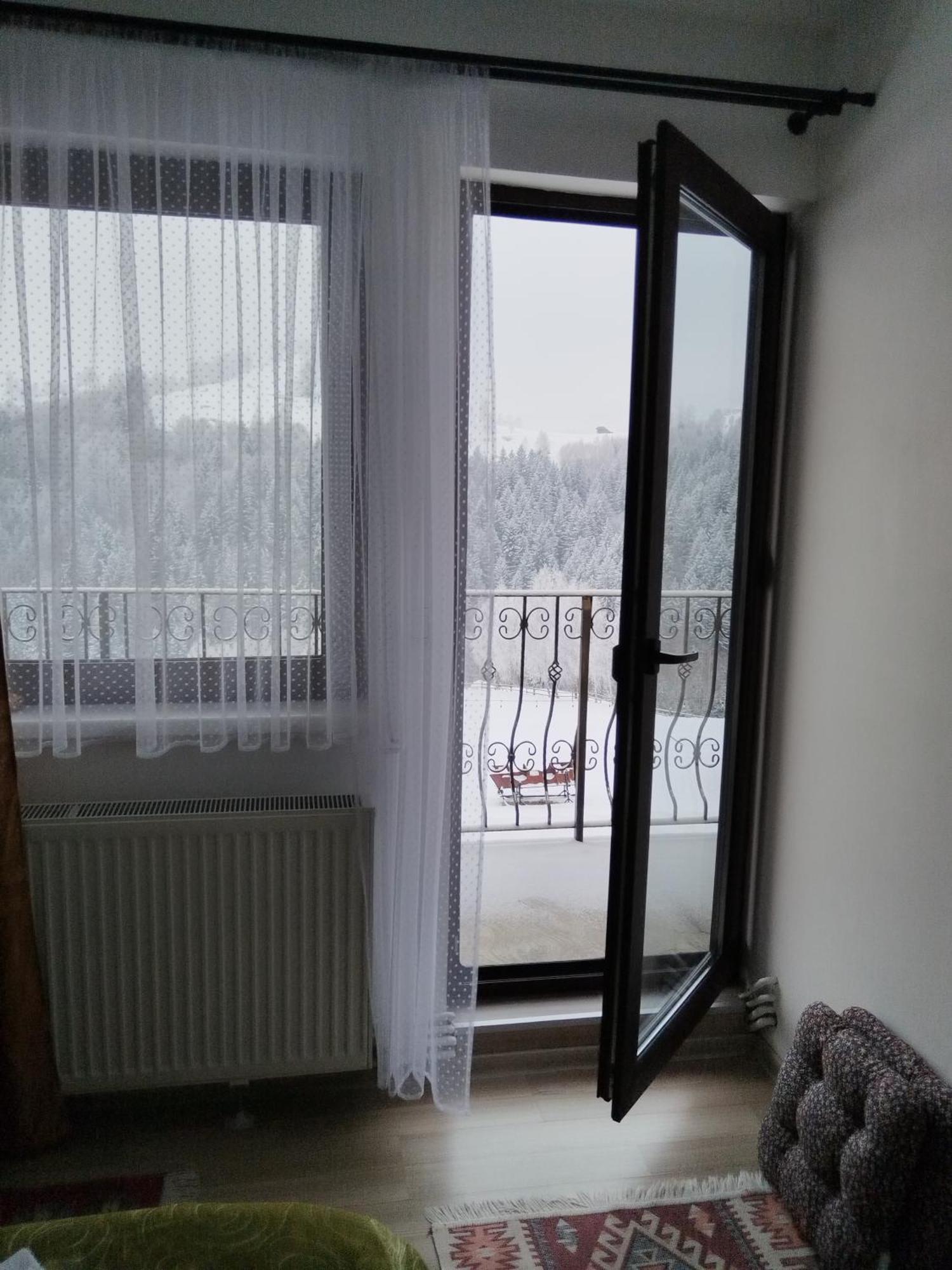 Hotel Garofita Pietrei Craiului Peştera Zewnętrze zdjęcie