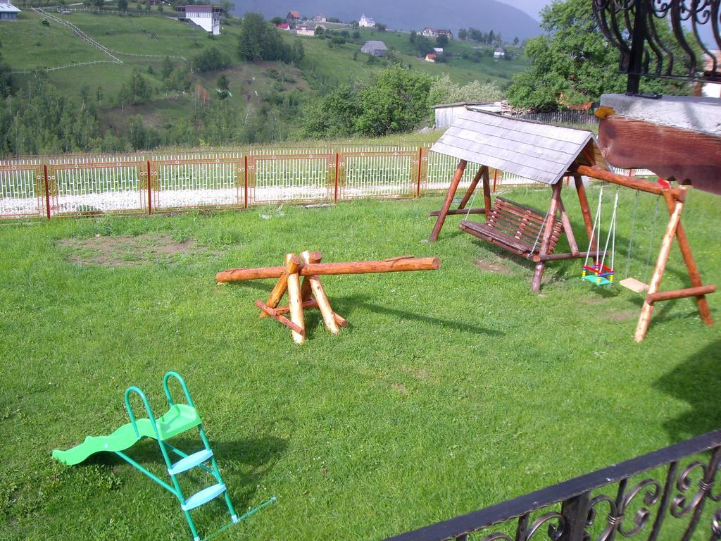 Hotel Garofita Pietrei Craiului Peştera Zewnętrze zdjęcie