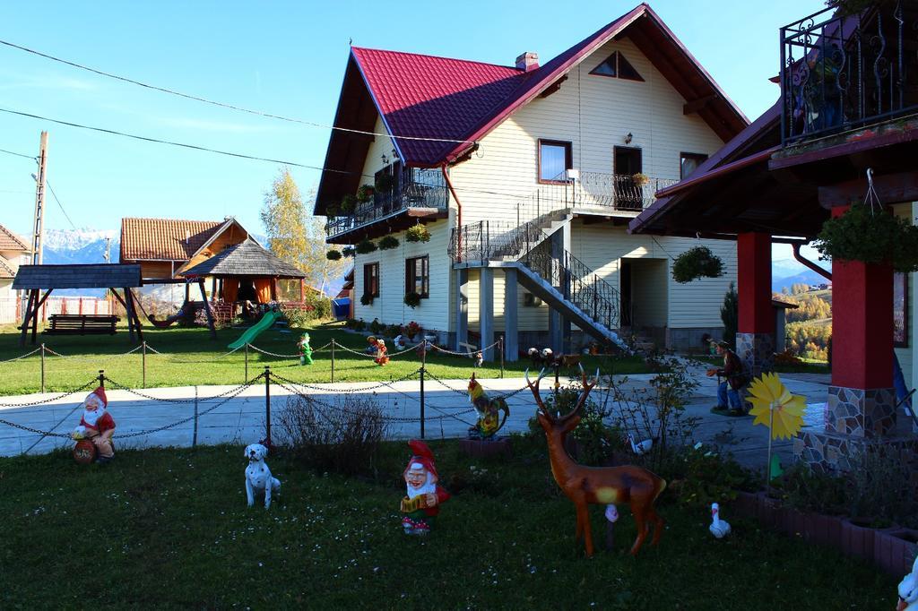 Hotel Garofita Pietrei Craiului Peştera Zewnętrze zdjęcie